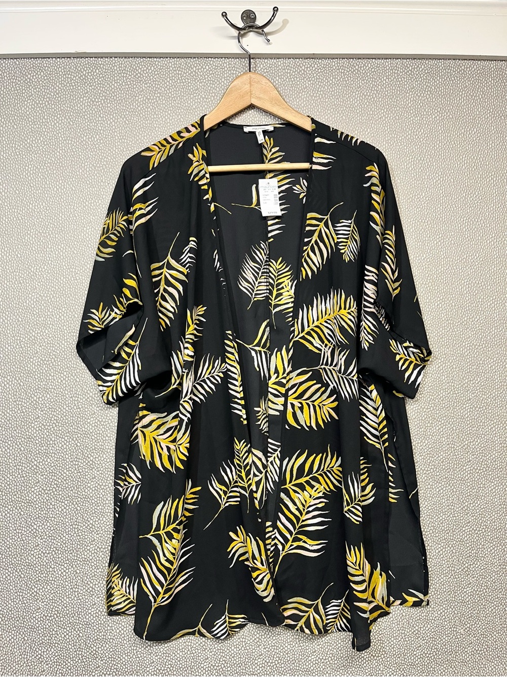 🆕 S/M Maurices Women’s Oasis Palm Print Short Sleeve Kimono Duster NWT